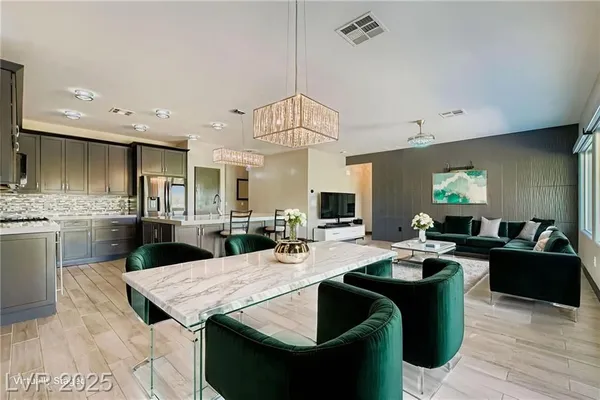 Property Slideshow image 2 of 53 | 7469 crested quail st, North Las Vegas, NV, 89084