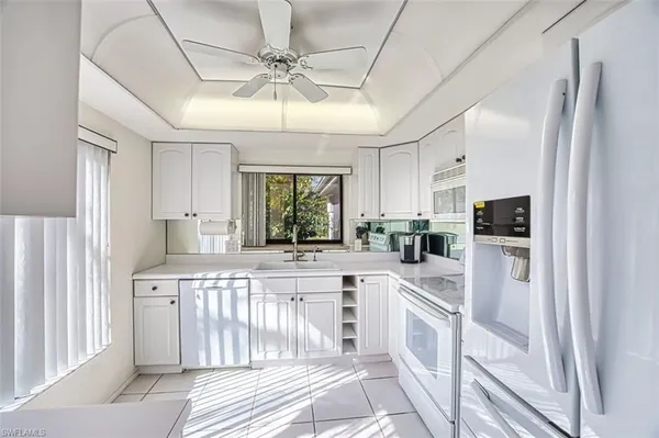 Property Slideshow image 3 of 50 | 1790 pine glade cir, Fort Myers, FL, 33907