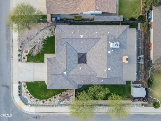 Property Slideshow image 3 of 41 | 416 bermuda st, Bakersfield, CA, 93309