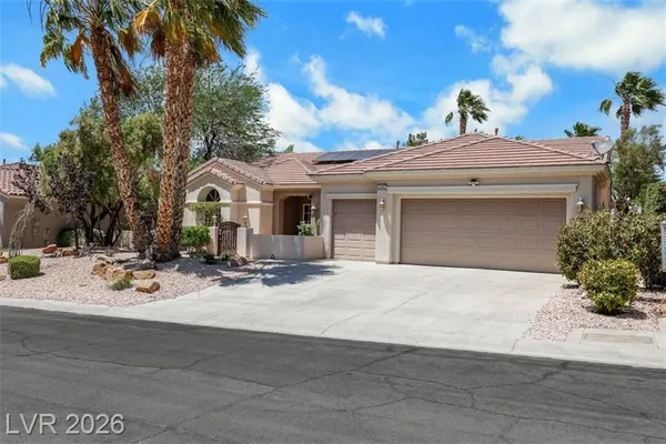 Property Slideshow image 2 of 69 | 2842 winslow springs dr, Henderson, NV, 89052