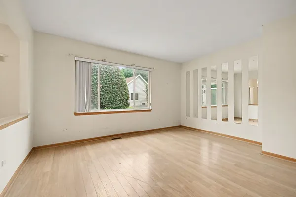 Property Slideshow image 3 of 20 | 13240 s bayberry ln, Plainfield, IL, 60544