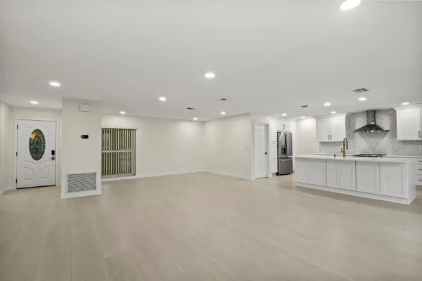 Property Slideshow image 3 of 30 | 2703 lancaster dr, Sun City Center, FL, 33573