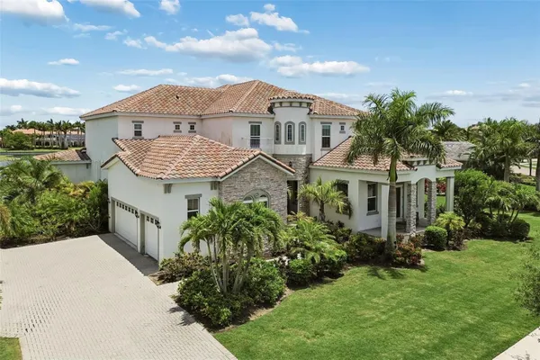 Property Slideshow image 3 of 67 | 823 manns harbor dr, Apollo Beach, FL, 33572