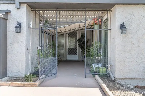 Property Slideshow image 2 of 28 | 26044 verde grande ct, Menifee, CA, 92586