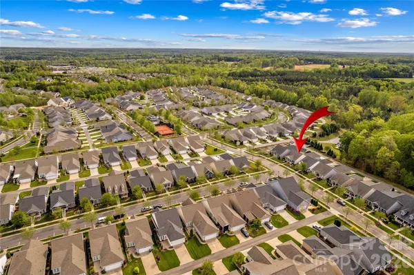 Property Slideshow image 3 of 35 | 11528 dublin crescent rd, Cornelius, NC, 28031