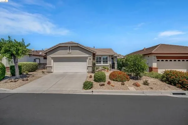 Property Slideshow image 2 of 39 | 579 quindell way, Brentwood (Cc), CA, 94513