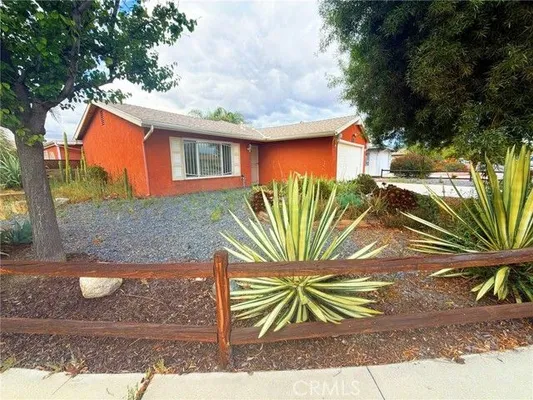 Property Slideshow image 2 of 4 | 2410 el toro, Hemet, CA, 92545