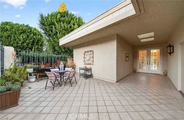 Property Slideshow image 2 of 25 | 5596 vista del mando a, Laguna Woods, CA, 92637
