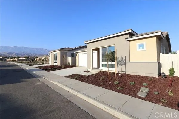 Property Slideshow image 2 of 24 | 1576 winding sun dr, Beaumont, CA, 92223