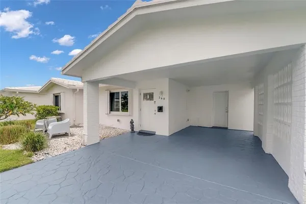 Property Slideshow image 3 of 58 | 260 s golf blvd, Pompano Beach, FL, 33064
