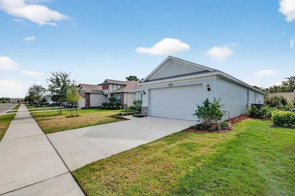 Property Slideshow image 3 of 55 | 2046 wallingford loop, Mount Dora, FL, 32757