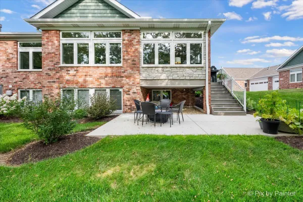 Property Slideshow image 3 of 64 | 2 briden ln 2, Sycamore, IL, 60178