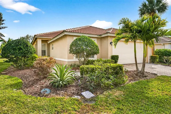 Property Slideshow image 3 of 68 | 15709 crystal waters dr, Wimauma, FL, 33598