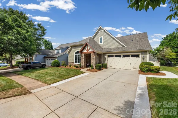 Property Slideshow image 3 of 48 | 8621 sequoia grove ln, Charlotte, NC, 28214