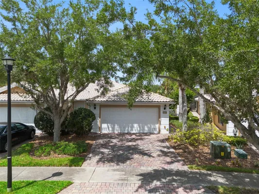 Property Slideshow image 2 of 76 | 11844 astilbe dr, Orlando, FL, 32827