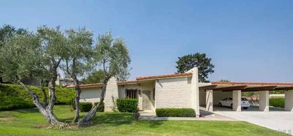 Property Slideshow image 2 of 35 | 16660 roca dr, San Diego, CA, 92128