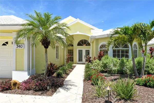 Property Slideshow image 3 of 52 | 340 bermuda ct 5, Venice, FL, 34293