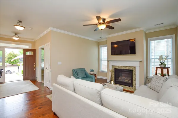 Property Slideshow image 3 of 20 | 11607 meetinghouse dr, Cornelius, NC, 28031