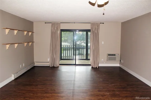 Property Slideshow image 3 of 27 | 14091 e marina dr 103, Aurora, CO, 80014