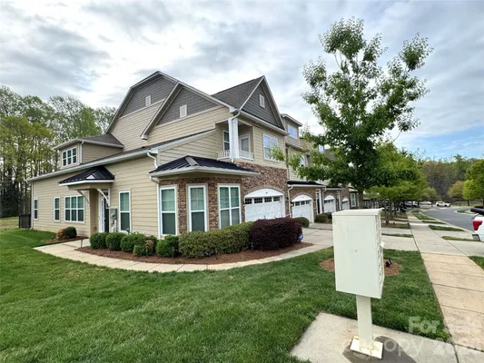 Property Slideshow image 3 of 4 | 4194 la crema dr, Charlotte, NC, 28214