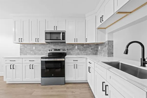 Property Slideshow image 2 of 20 | 4734 lucerne lakes blvd 303, Lake Worth, FL, 33467