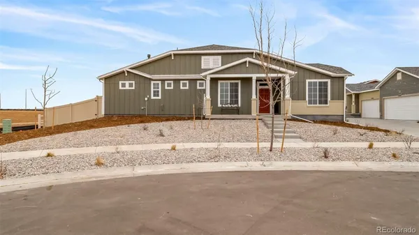 Property Slideshow image 2 of 42 | 5024 n tempe st, Aurora, CO, 80019
