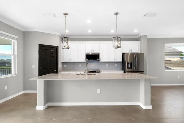 Property Slideshow image 3 of 41 | 933 tidewater shores loop # 722, Bradenton, FL, 34208