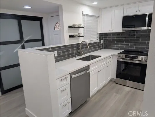 Property Slideshow image 3 of 51 | 2296 via puerta b, Laguna Woods, CA, 92637