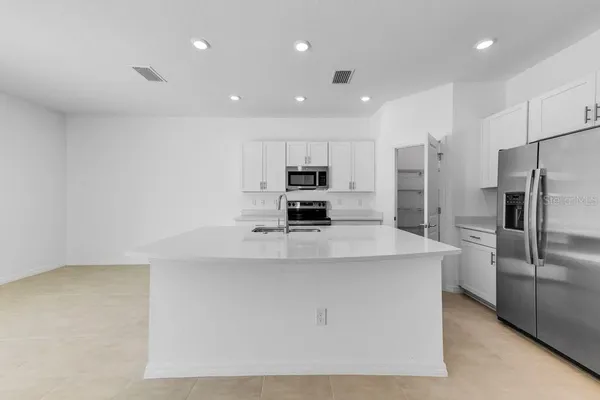 Property Slideshow image 2 of 43 | 15156 cuzcorro ct, Nokomis, FL, 34275