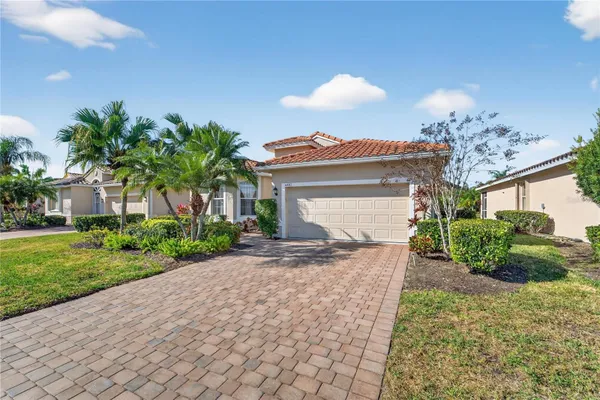 Property Slideshow image 2 of 41 | 6502 42nd st, Sarasota, FL, 34243