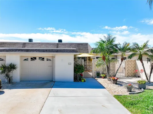 Property Slideshow image 3 of 77 | 322 boca ciega point blvd n, St Petersburg, FL, 33708