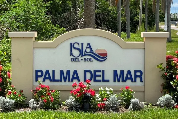 Property Slideshow image 3 of 35 | 6322 palma del mar blvd 103, St Petersburg, FL, 33715