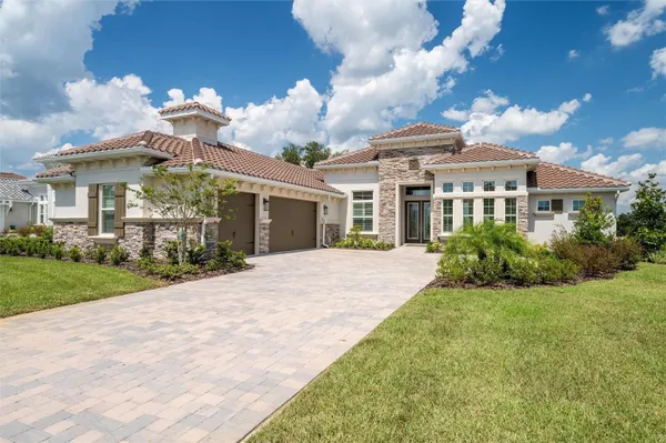 Property Slideshow image 3 of 44 | 13744 carryback dr, Dade City, FL, 33525