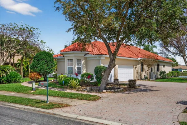 Property Slideshow image 3 of 63 | 59 grande fairway, Englewood, FL, 34223