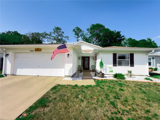 Property Slideshow image 2 of 37 | 32676 oak park dr, Leesburg, FL, 34748