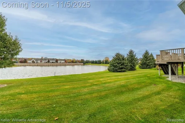 Property Slideshow image 2 of 33 | 6317 prairie dunes dr, Grand Blanc, MI, 48439