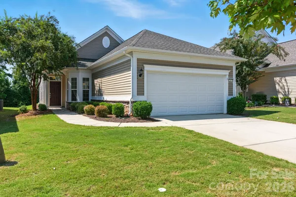 Property Slideshow image 3 of 25 | 23178 whimbrel cir, Fort Mill, SC, 29707