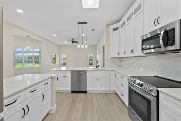 Property Slideshow image 2 of 56 | 38 kingsley cir, Ormond Beach, FL, 32174