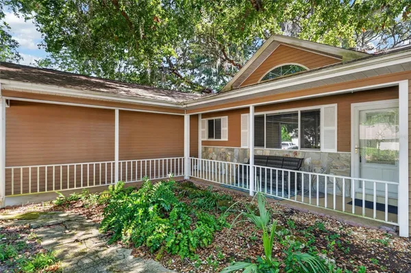 Property Slideshow image 2 of 45 | 8456 sw 109th pl, Ocala, FL, 34481