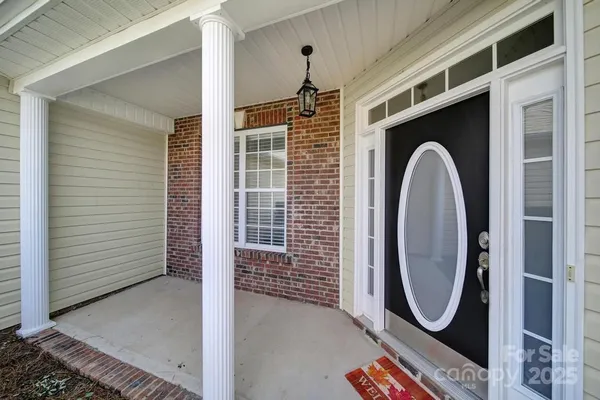 Property Slideshow image 3 of 40 | 328 garnet ct, Fort Mill, SC, 29708
