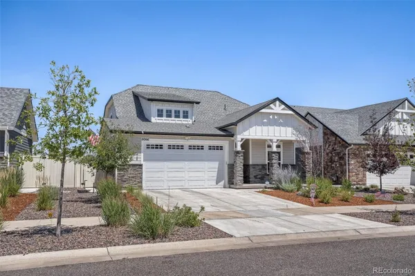 Property Slideshow image 2 of 31 | 5066 n quemoy ct, Aurora, CO, 80019