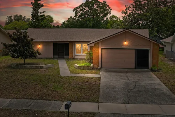 Property Slideshow image 3 of 50 | 1603 glengarry dr, Palm Harbor, FL, 34684