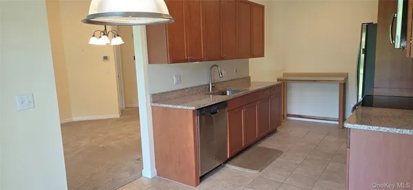 Property Slideshow image 2 of 22 | 22 cricket ct, Brookhaven, NY, 11967