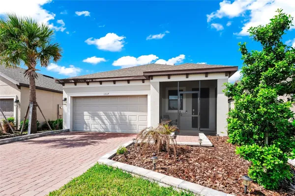 Property Slideshow image 3 of 47 | 1317 lombardi ct, Kissimmee, FL, 34759