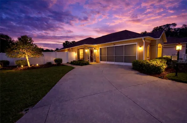 Property Slideshow image 2 of 48 | 437 jarquin way, The Villages, FL, 32162