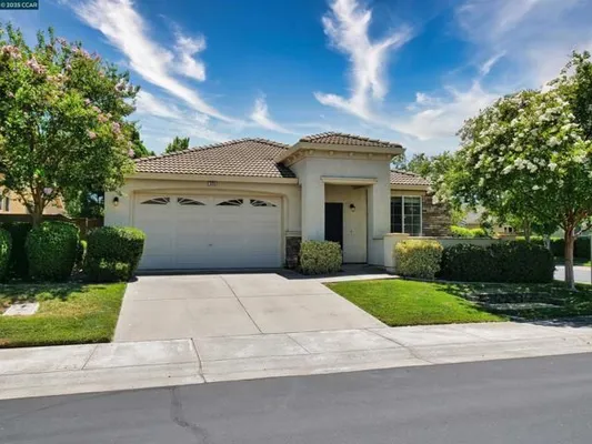 Property Slideshow image 2 of 60 | 335 suez canal ln, Sacramento, CA, 95834