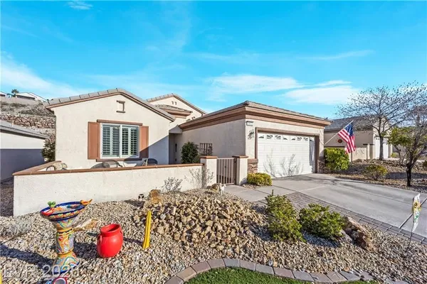 Property Slideshow image 3 of 52 | 2452 jada dr, Henderson, NV, 89044