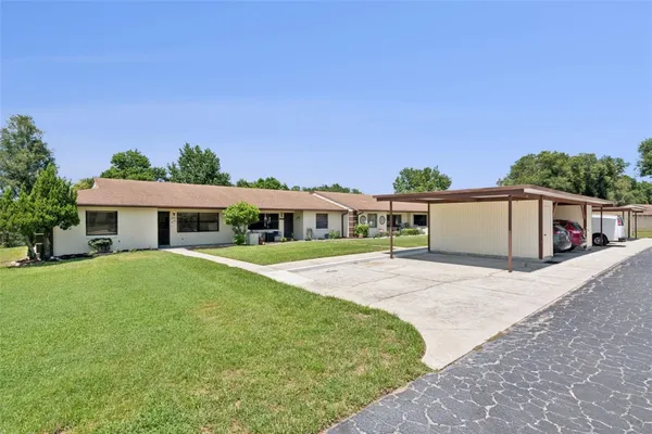 Property Slideshow image 3 of 32 | 12441 orangewood cir, Tavares, FL, 32778