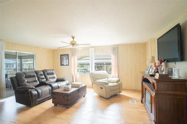 Property Slideshow image 2 of 32 | 1560 longbow dr, Lakeland, FL, 33810