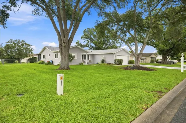 Property Slideshow image 3 of 51 | 10435 se 178th pl, Summerfield, FL, 34491